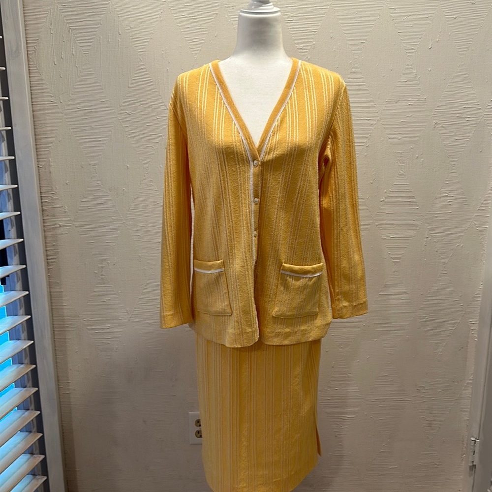 Vintage 1970s Two Piece Matching Polyester Skirt Set